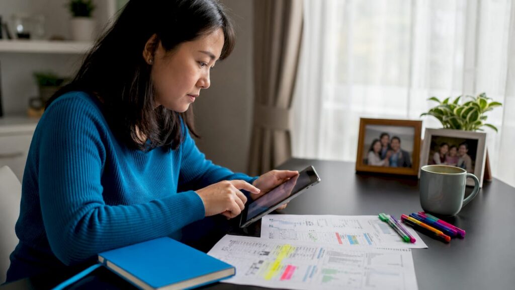 Woman optimizing product data for Google Shopping SEO